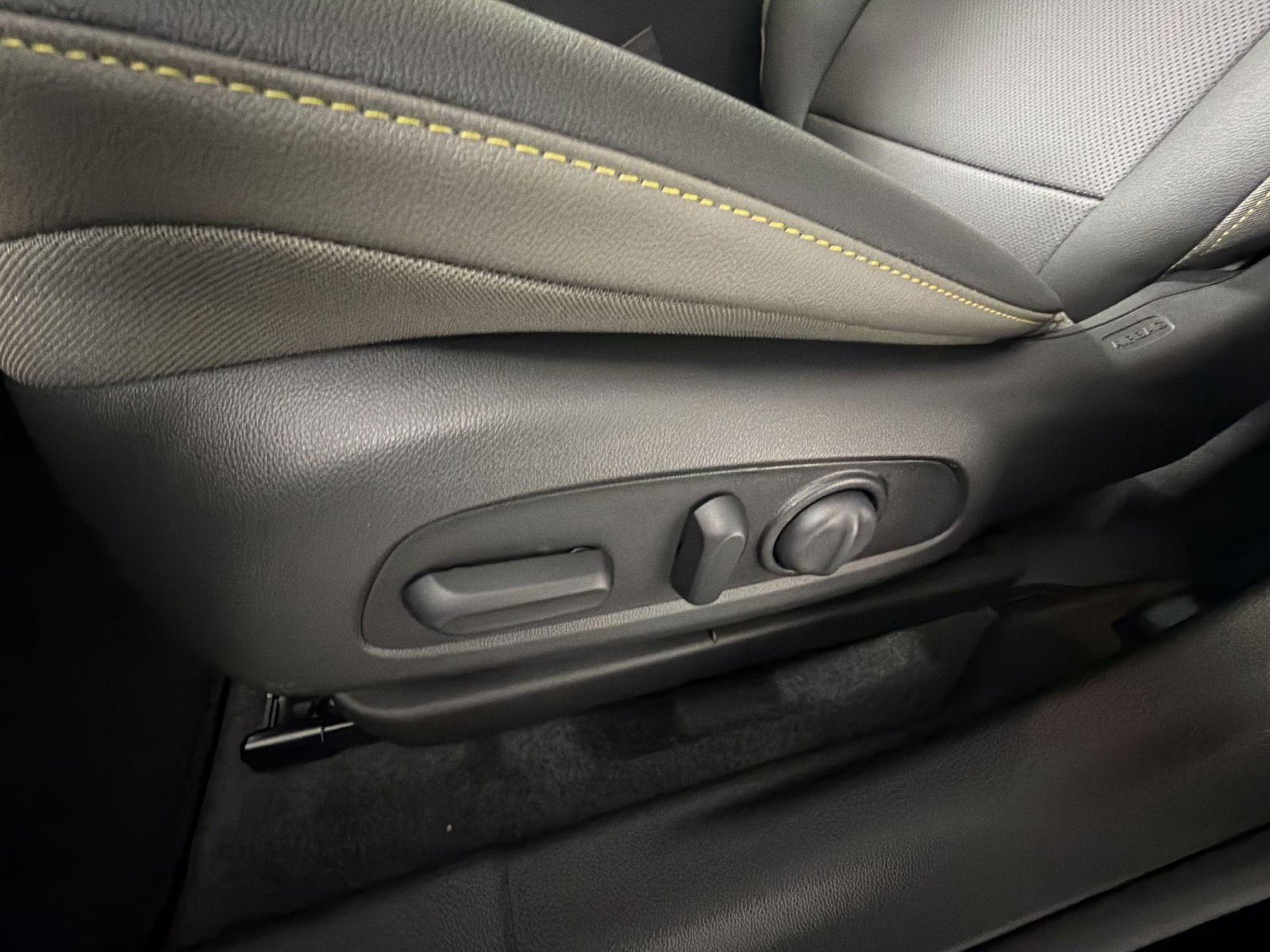 New 2026 Chevrolet Trax ACTIV w/ Sunroof Package image 14