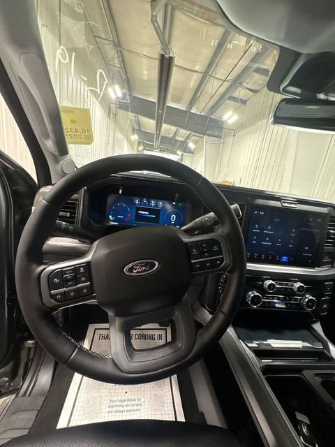 Used 2025 Ford F450 Lariat w/ Lariat Ultimate Package AWD/4WD image 9