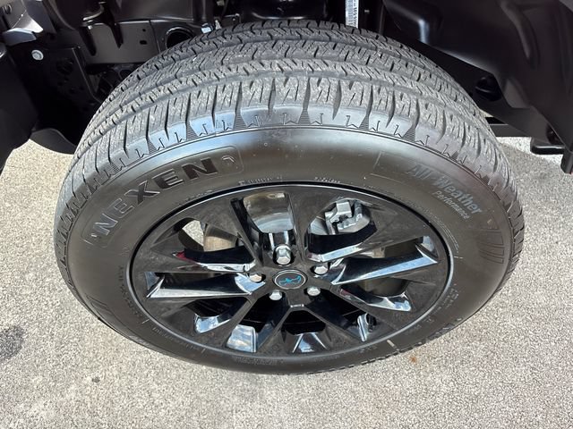 Used 2025 Jeep Wrangler Unlimited Sahara w/ Safety Group AWD/4WD image 32