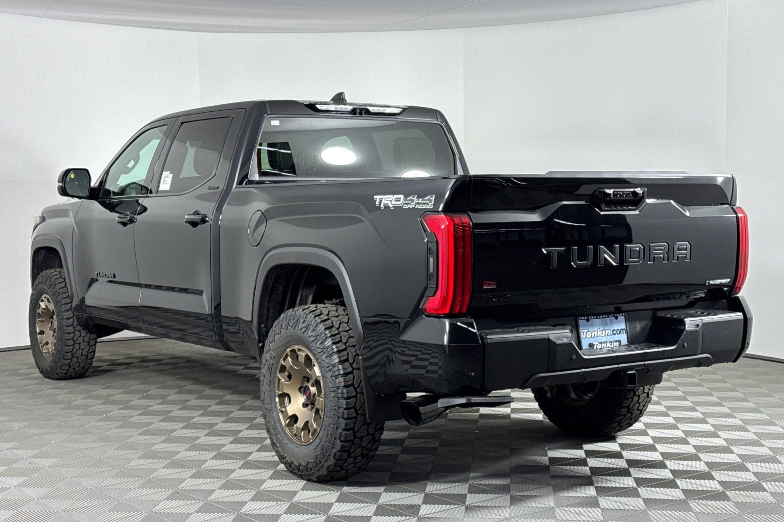 New 2025 Toyota Tundra Limited AWD/4WD image 6
