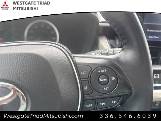 Used 2022 Toyota Corolla Cross LE w/ Moonroof Package AWD/4WD image 18