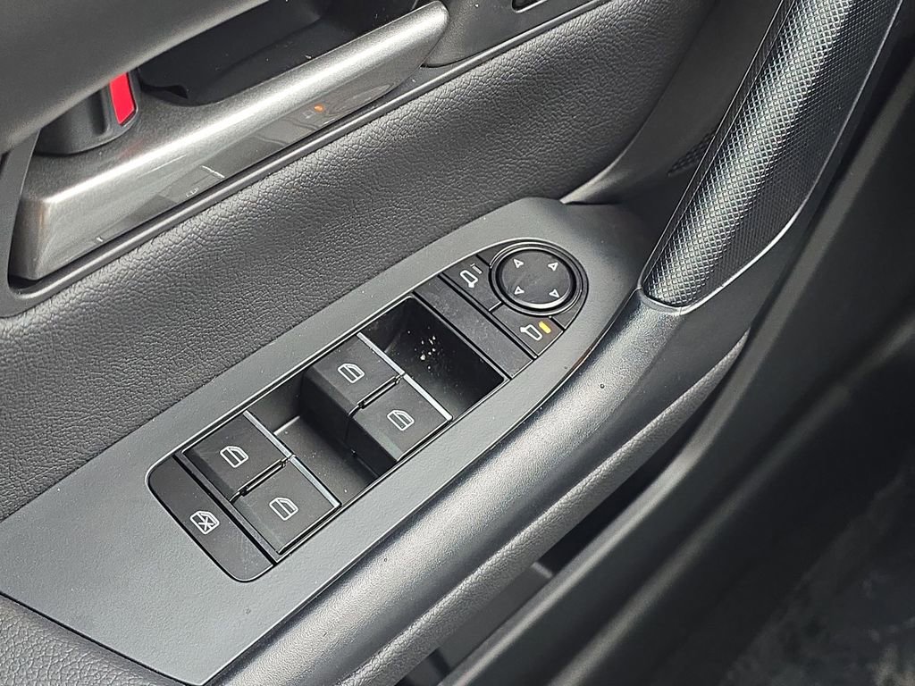 New 2026 MAZDA CX-50 AWD 2.5 Hybrid w/ Cargo Package image 17