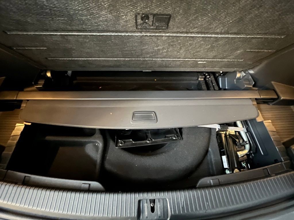 Certified 2023 Volkswagen Atlas SE image 29