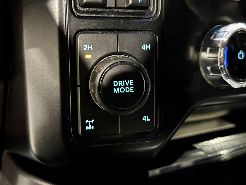 Used 2023 Ford F250 Lariat w/ Chrome Package image 21