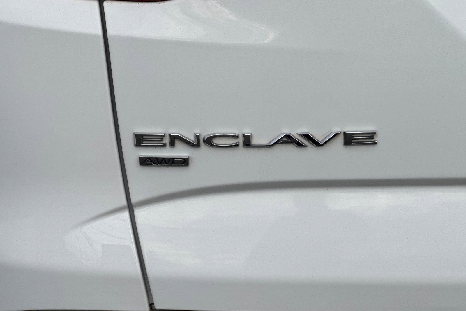 Used 2020 Buick Enclave Essence image 24