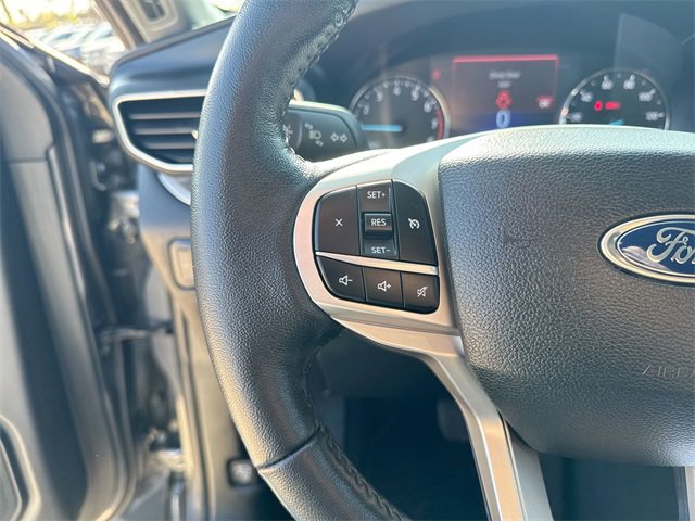 Certified 2022 Ford Explorer XLT w/ Equipment Group 202A image 31