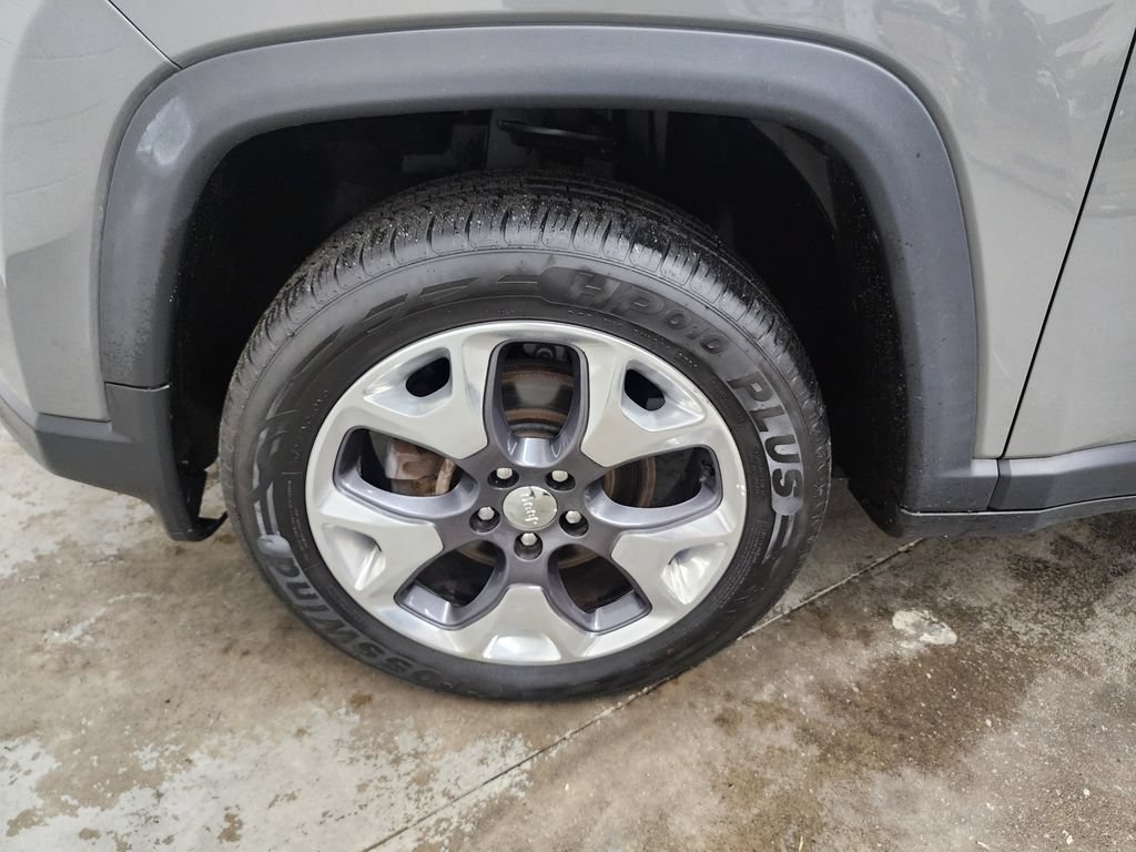 Used 2020 Jeep Compass Limited AWD/4WD image 35