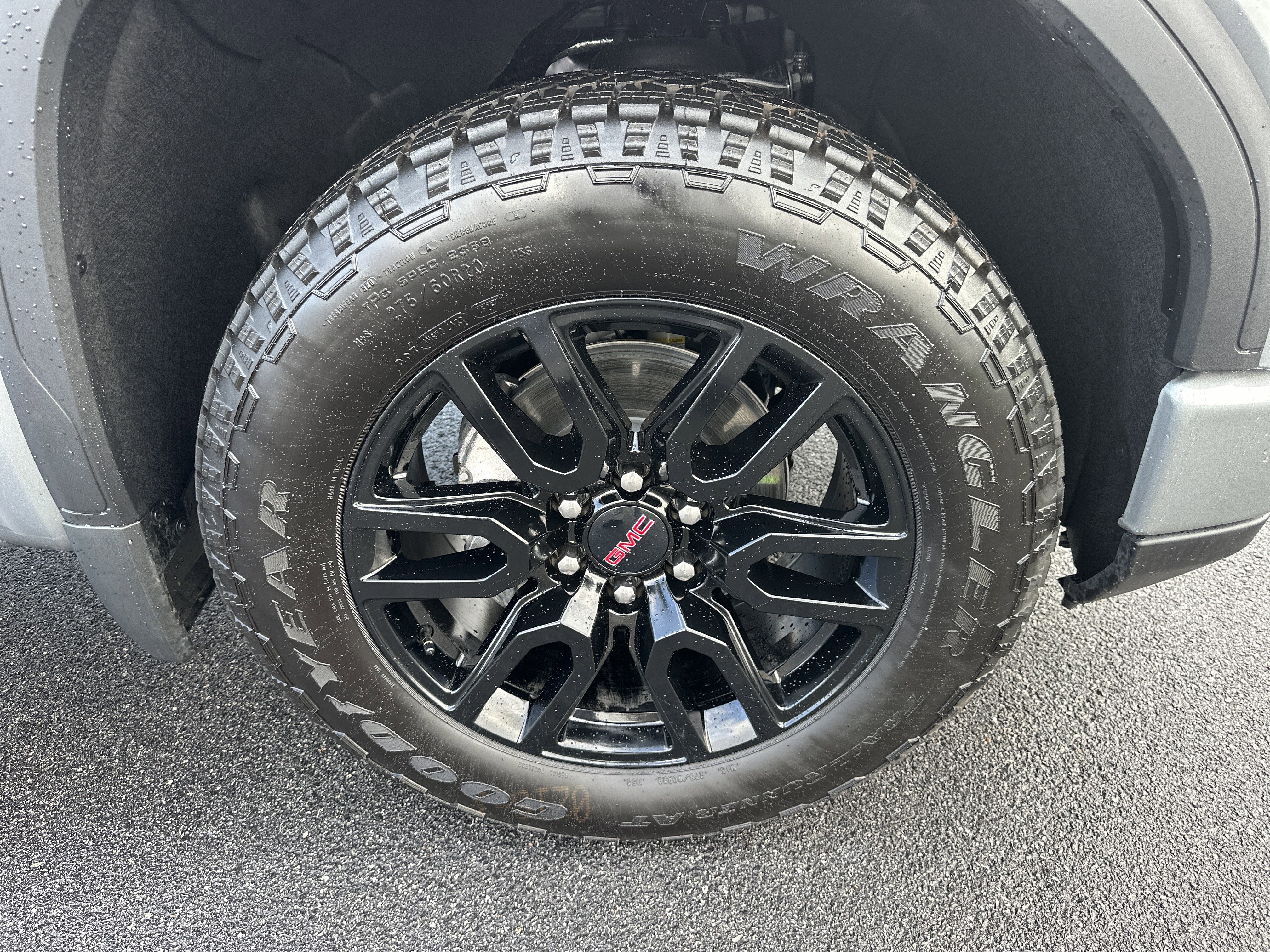 Certified 2026 GMC Sierra 1500 Elevation image 13