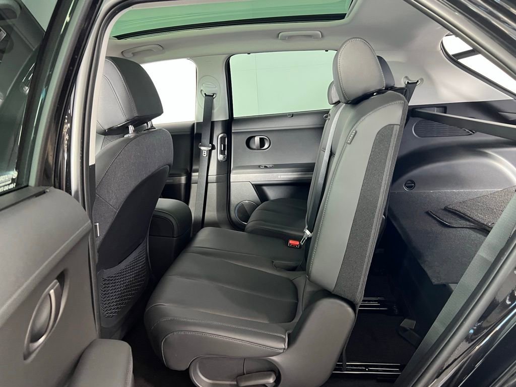 Used 2025 Hyundai Ioniq 5 Limited image 30