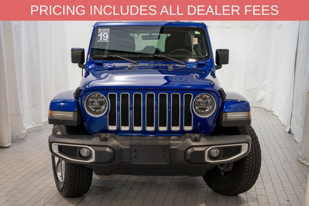 Used 2019 Jeep Wrangler Unlimited Sahara AWD/4WD image 2