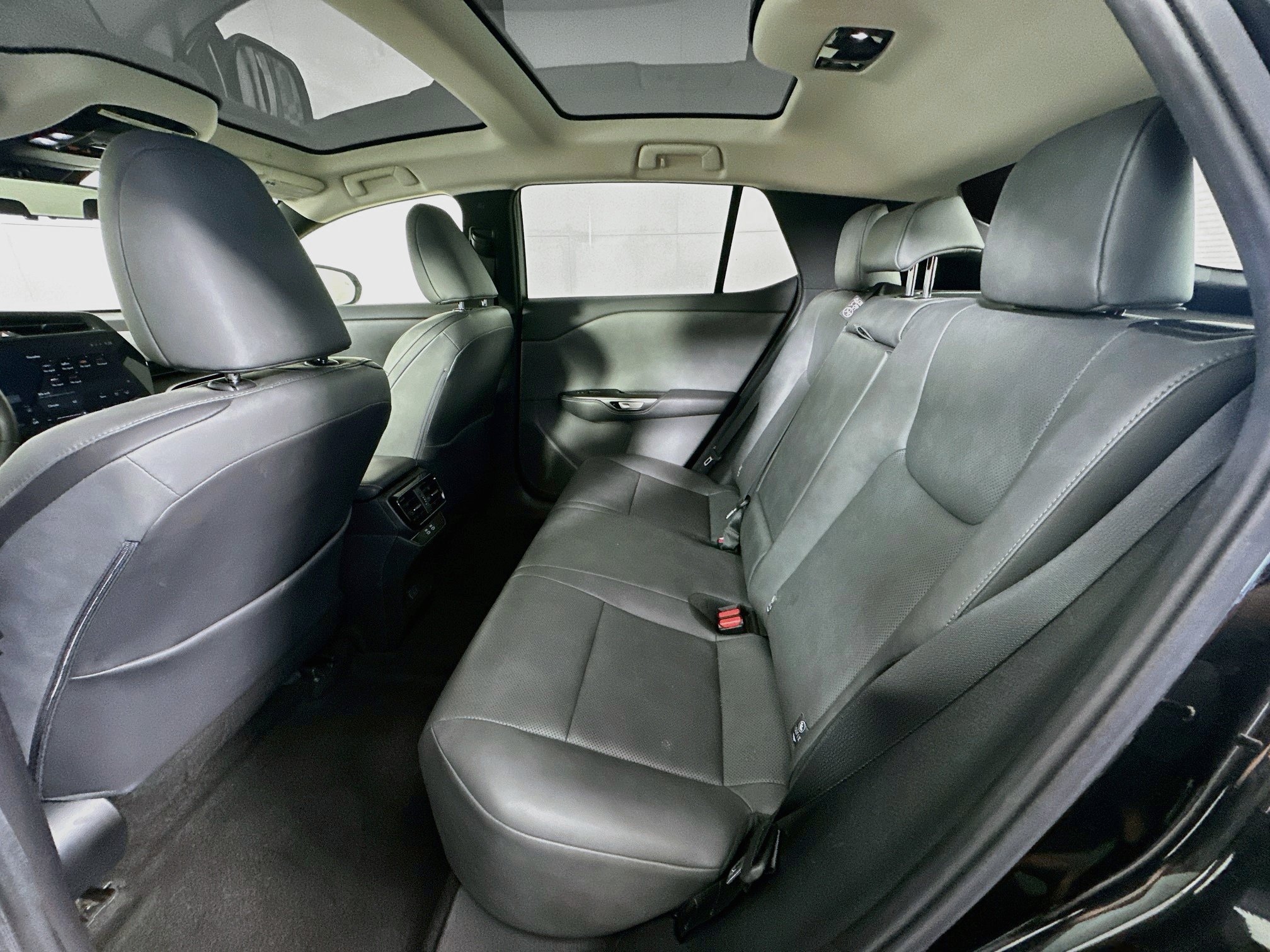 Used 2023 Lexus RZ 450e Premium w/ Technology Package AWD/4WD image 27