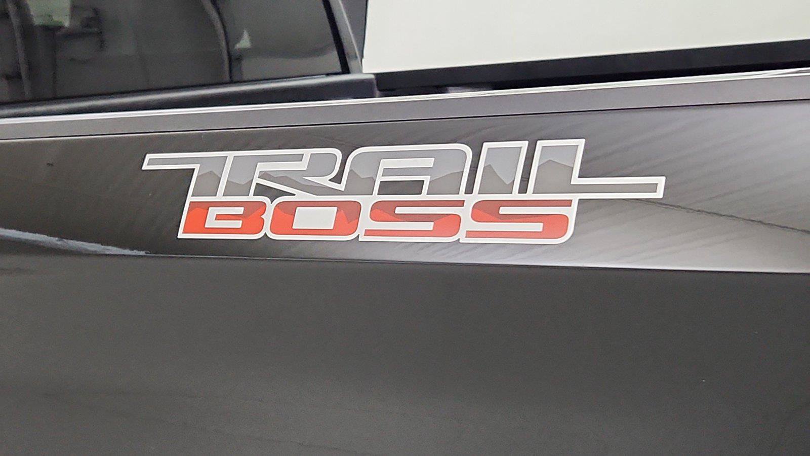 Used 2025 Chevrolet Silverado 1500 Custom Trail Boss AWD/4WD image 54