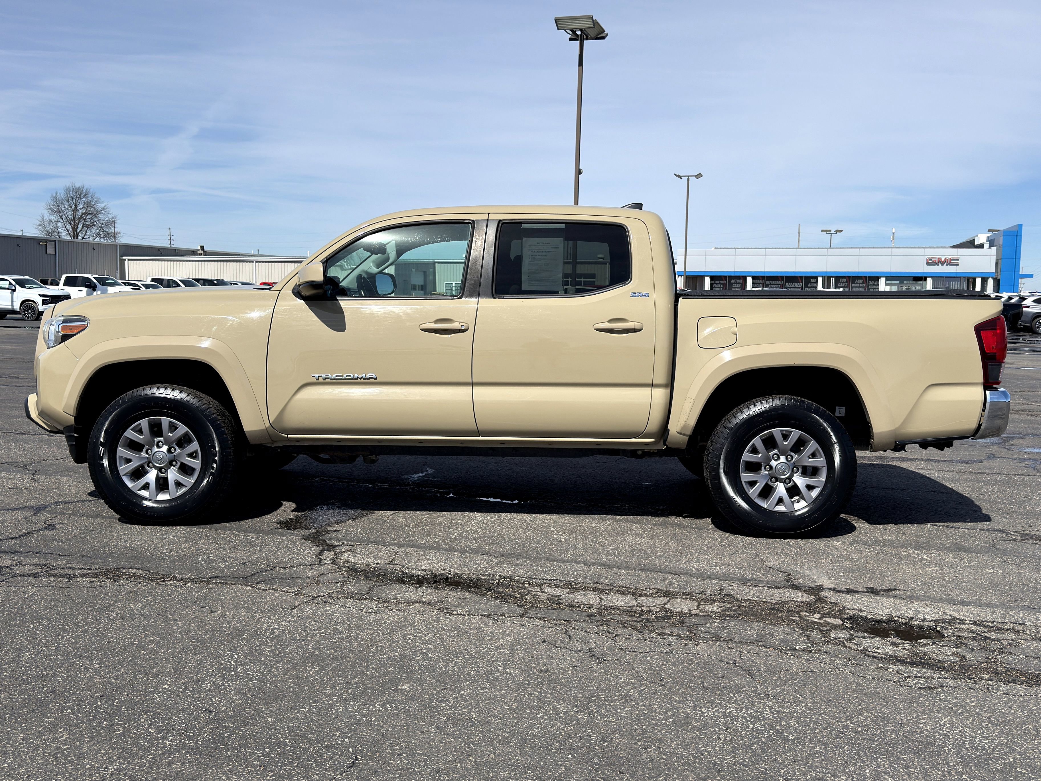 Used 2019 Toyota Tacoma SR5 image 7