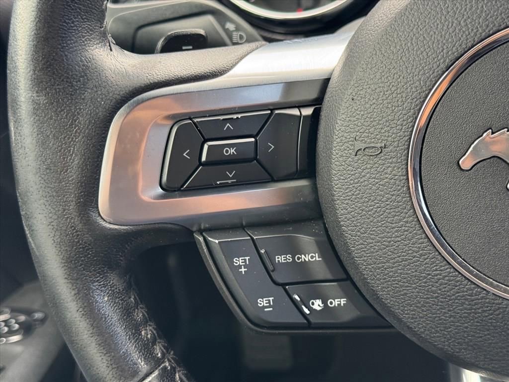 Used 2017 Ford Mustang Coupe RWD image 16