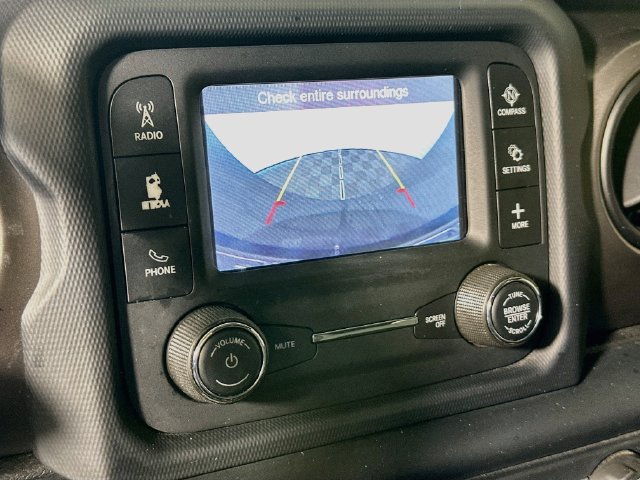 Used 2018 Jeep Wrangler Unlimited Sport AWD/4WD image 16