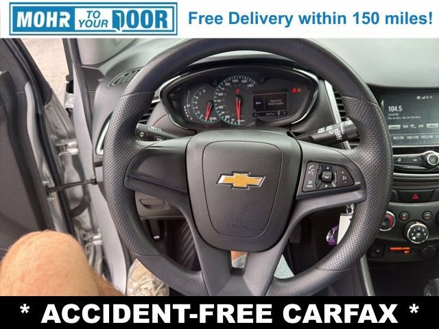 Used 2017 Chevrolet Trax LS FWD image 18