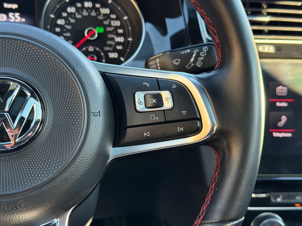 Used 2018 Volkswagen GTI SE FWD image 17