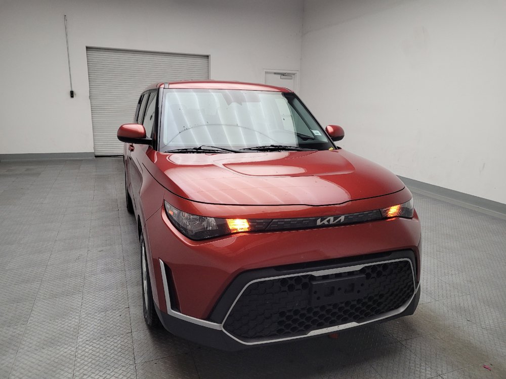Used 2023 Kia Soul LX w/ LX Technology Package FWD image 14