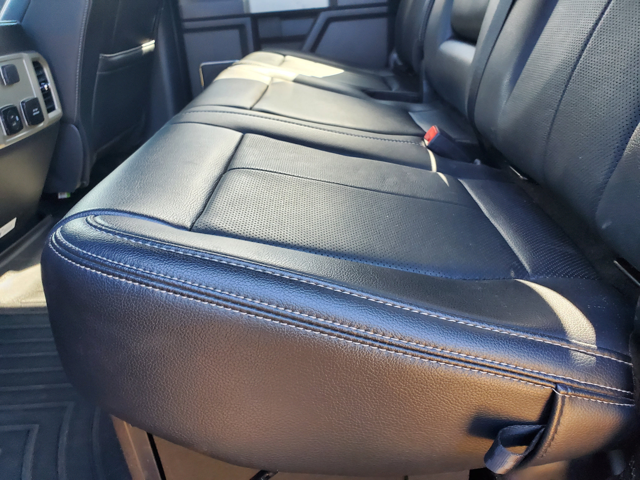 Used 2022 Ford F250 Lariat w/ Lariat Ultimate Package image 42