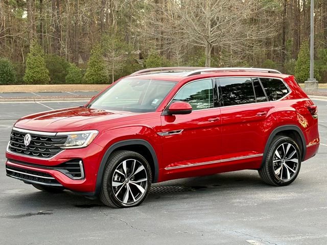 Used 2025 Volkswagen Atlas SEL Premium R-Line image 2