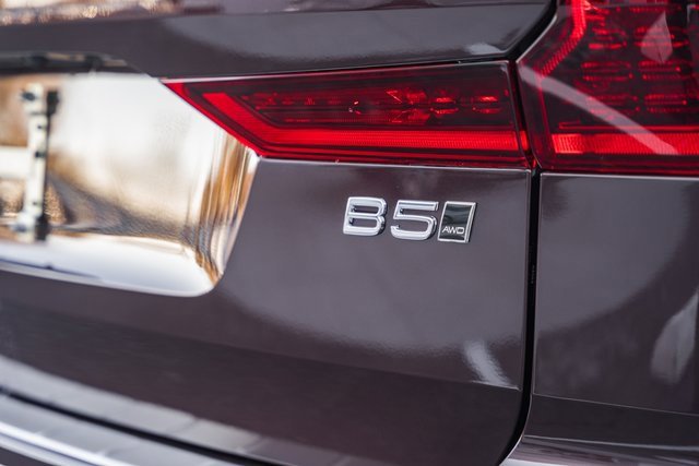 New 2026 Volvo XC60 B5 Ultra w/ Protection Package Premier image 7