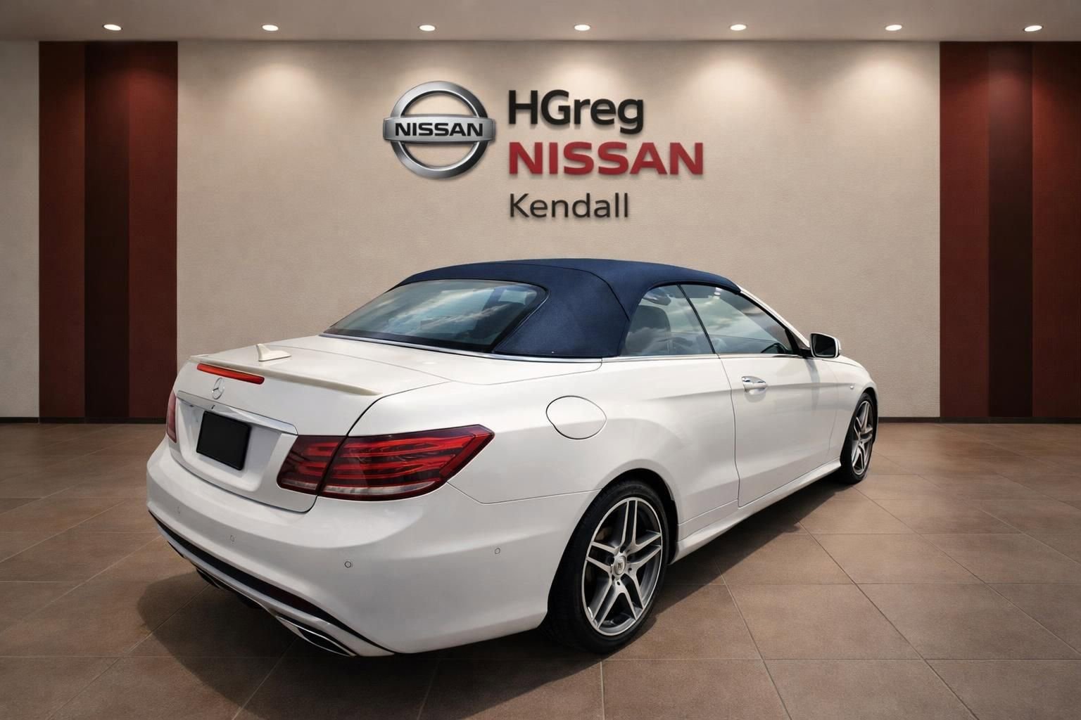 Used 2017 Mercedes-Benz E 400 Cabriolet w/ Premium 2 Package image 4