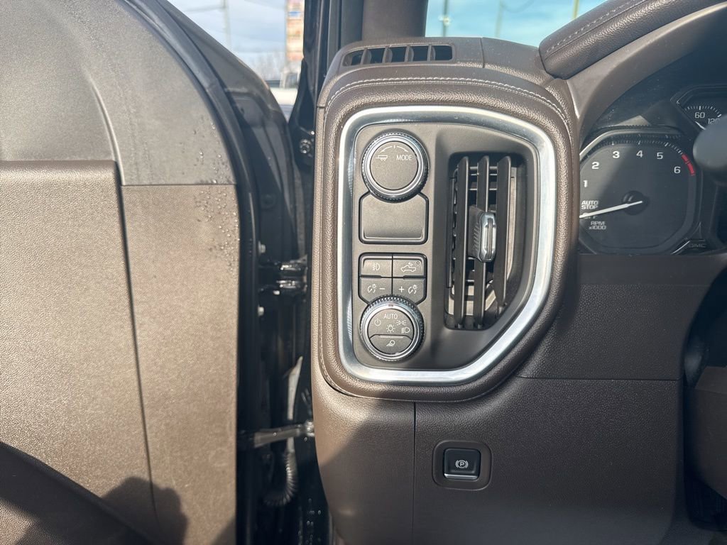 Used 2021 GMC Sierra 1500 SLT image 12
