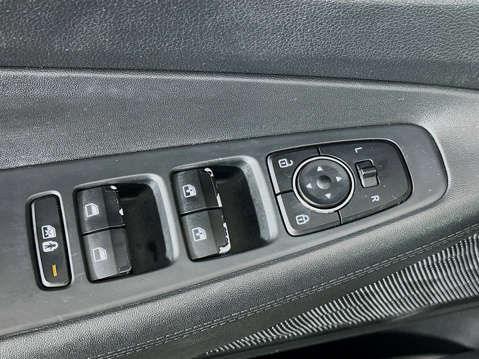 Used 2021 Hyundai Santa Fe SEL image 15