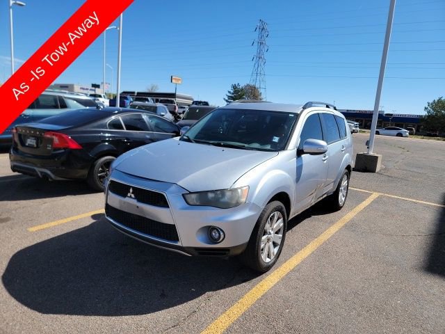 Used 2010 Mitsubishi Outlander SE image 1
