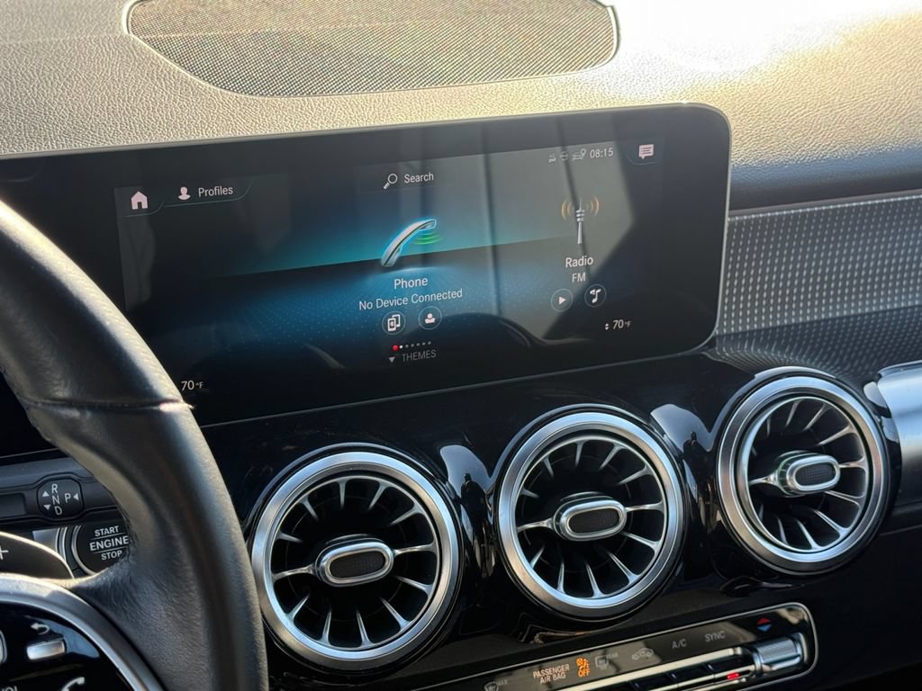 Used 2021 Mercedes-Benz GLB 250 4MATIC image 23