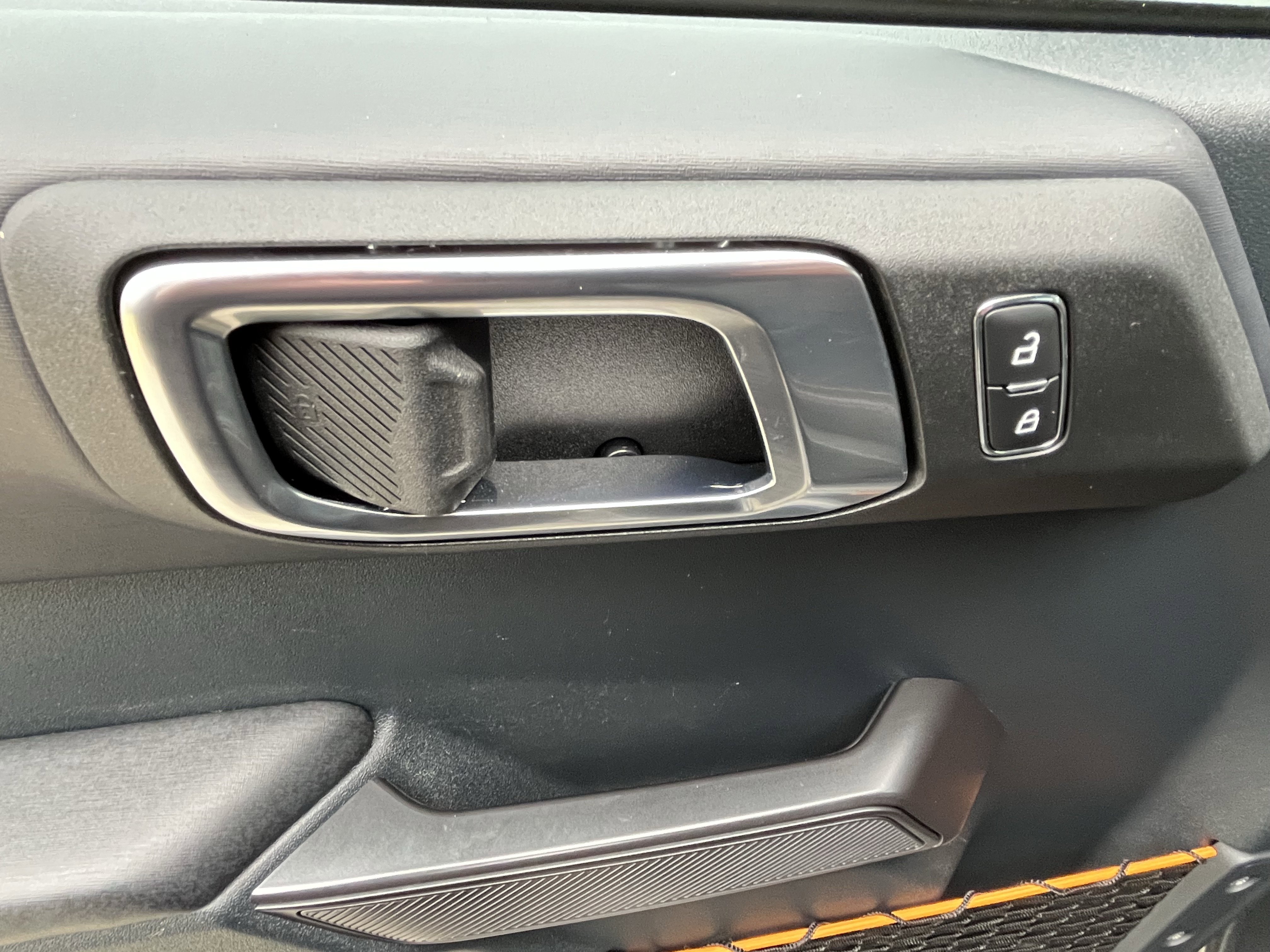 Used 2024 Ford Bronco Badlands image 15