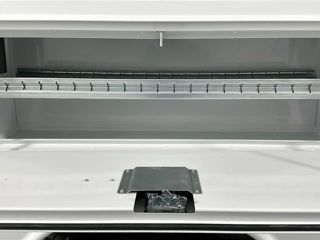 New 2026 Ford F250 XL w/ XL Chrome Package image 21