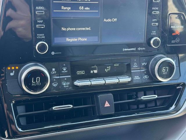 Used 2022 Toyota Highlander XLE AWD/4WD image 31
