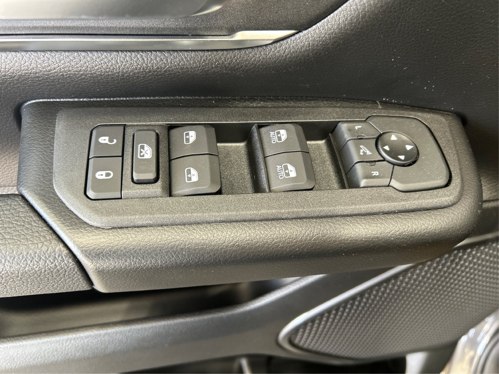 New 2026 RAM 1500 Big Horn AWD/4WD image 29