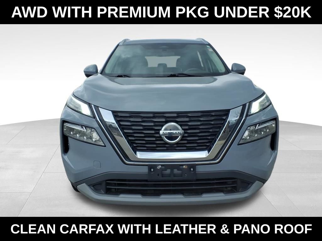 Used 2021 Nissan Rogue SV image 3