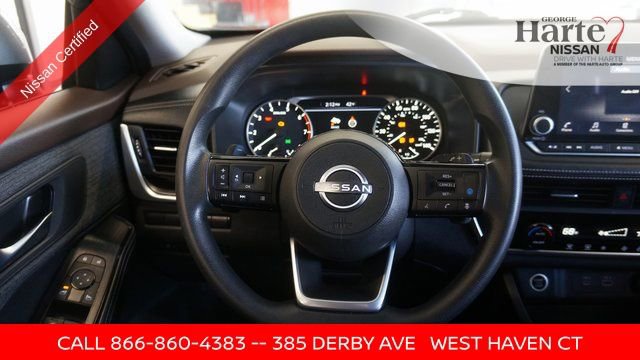 Used 2023 Nissan Rogue SV image 13