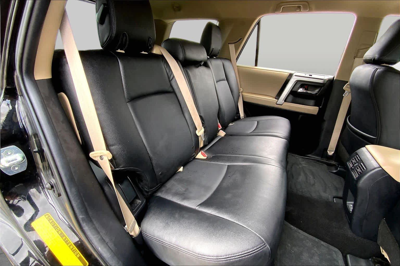 Used 2023 Toyota 4Runner SR5 AWD/4WD image 19