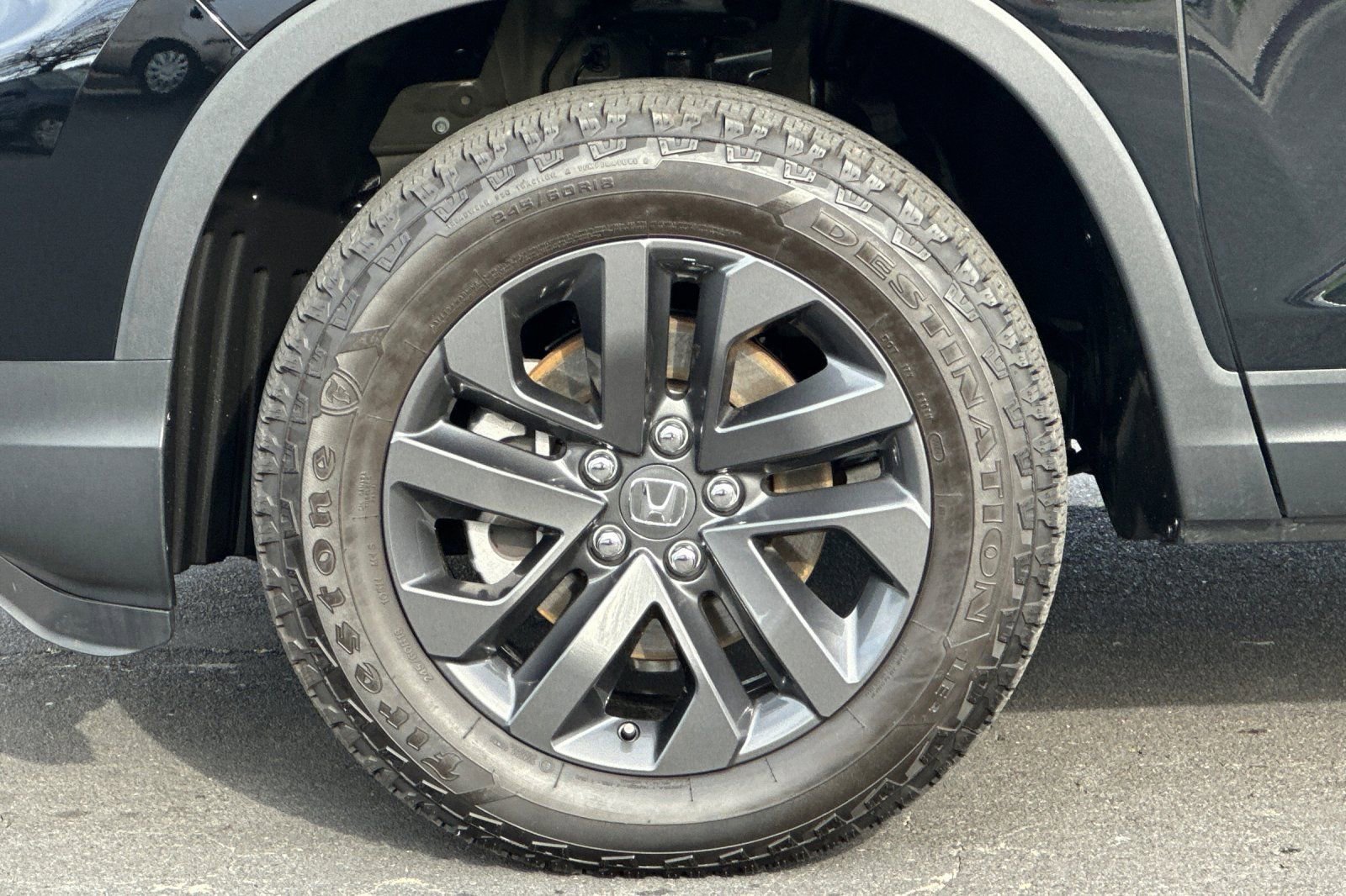 Used 2025 Honda Ridgeline Sport image 32