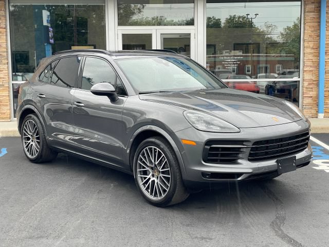 Used 2022 Porsche Cayenne S AWD/4WD image 1