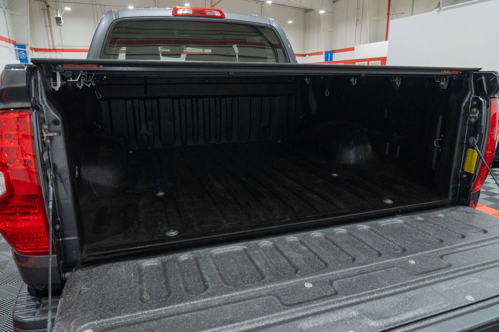 Used 2019 Toyota Tundra SR5 AWD/4WD image 11