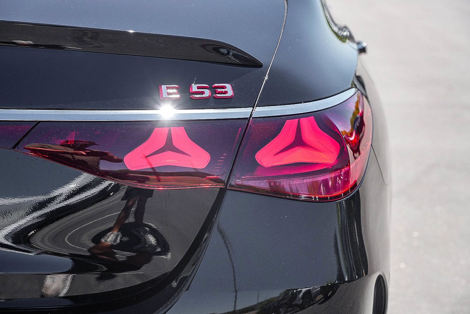 New 2026 Mercedes-Benz E 53 AMG e 4MATIC Sedan image 12