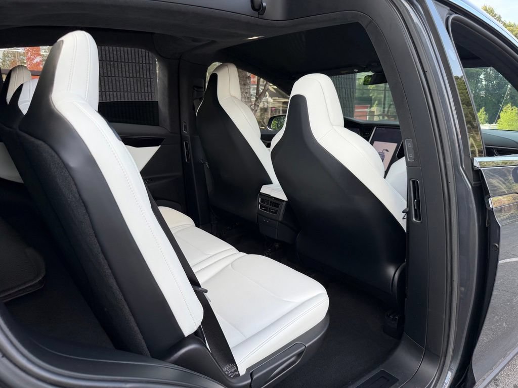 Used 2020 Tesla Model X Long Range AWD/4WD image 37