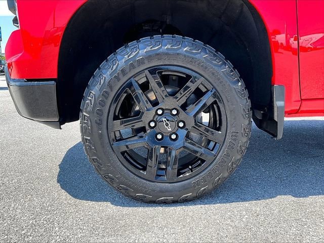 Used 2023 Chevrolet Silverado 1500 Custom Trail Boss AWD/4WD image 7