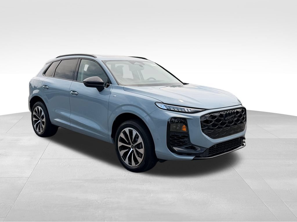 New 2026 Audi Q3 quattro 2.0T AWD/4WD image 3