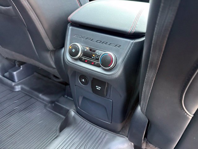 Used 2025 Ford Explorer ST AWD/4WD image 31