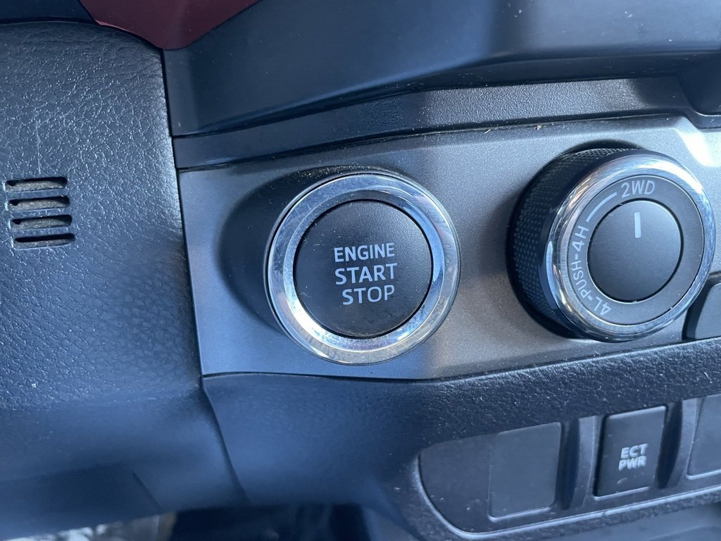 Used 2020 Toyota Tacoma TRD Off-Road image 43