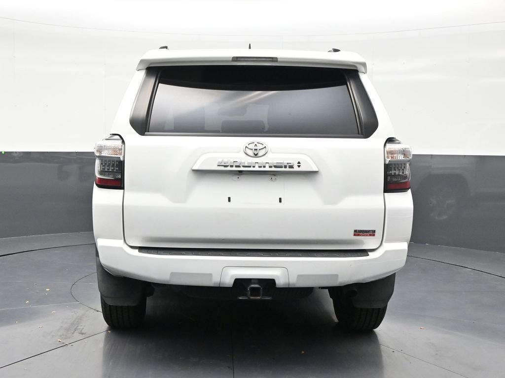 Used 2022 Toyota 4Runner SR5 RWD image 4