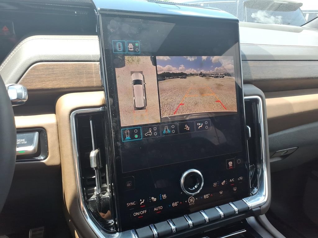New 2026 GMC Yukon XL Denali Ultimate AWD/4WD image 22