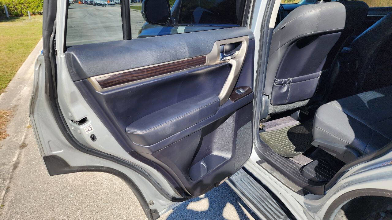 Used 2016 Lexus GX 460 image 15