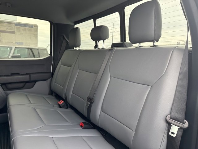 New 2026 Ford F350 XL w/ XL Chrome Package image 29